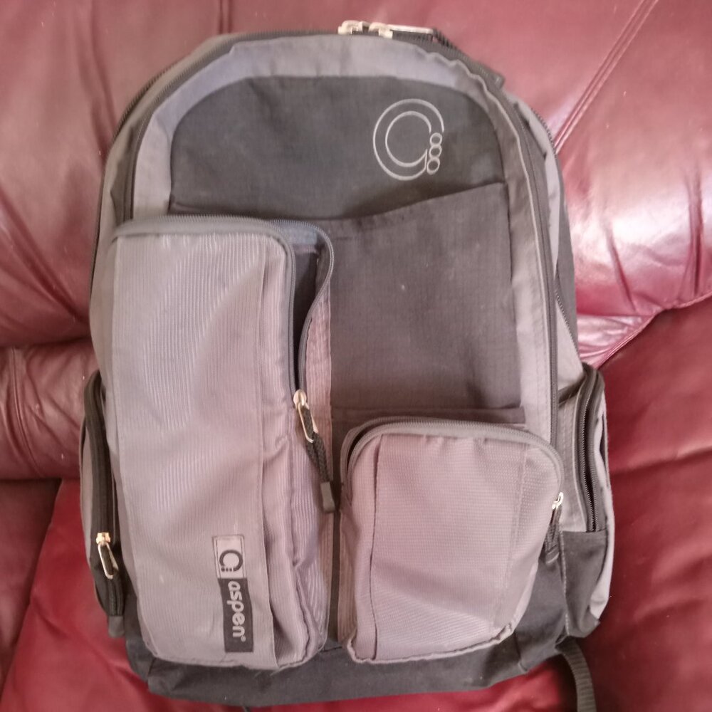 Gently used Aspen backpack with lots of storage compartments and pockets